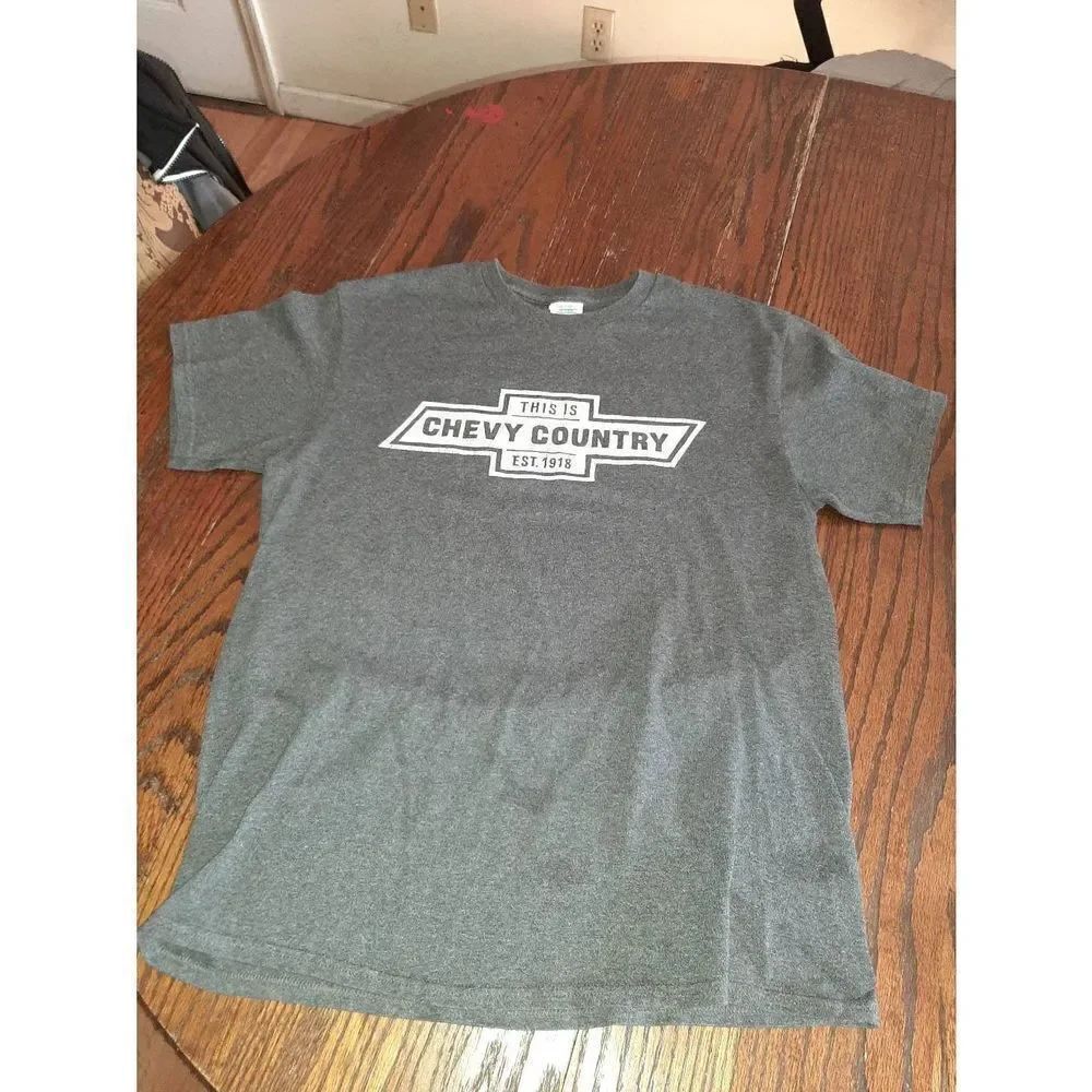 Medium Delta Pro Weight Grey Chevy Country Short Sleeve Crew Neck Tee T-Shirt
